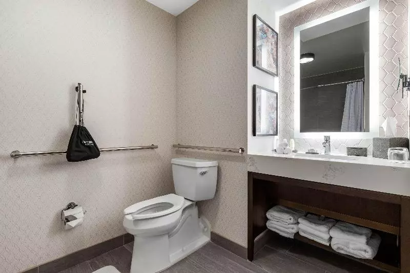 اتاق لوکس, Omni Charlotte