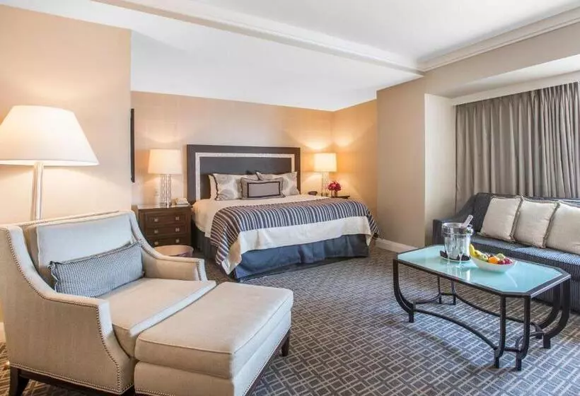 Club Room King Bed, Omni Los Angeles