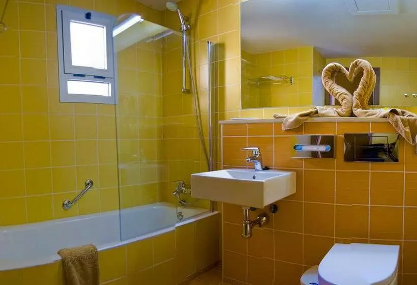 اتاق استاندارد, Sbh Monica Beach Resort