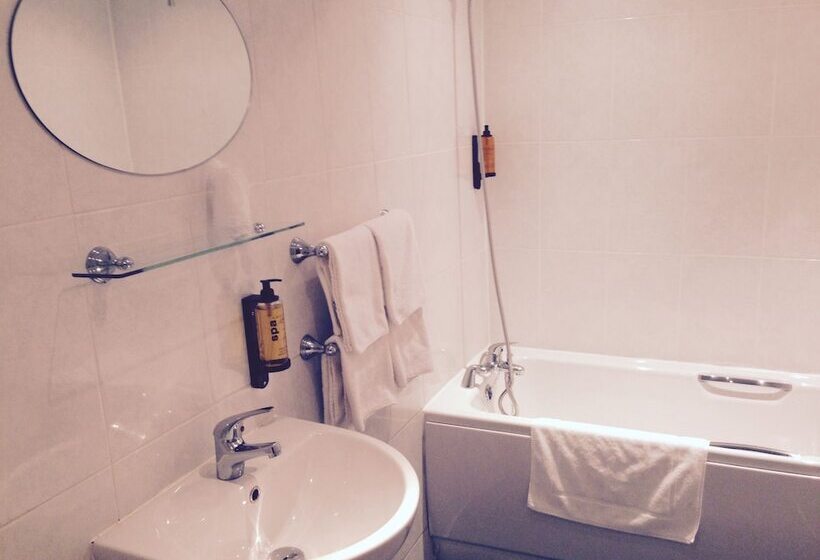 家庭间, The Edgbaston Palace