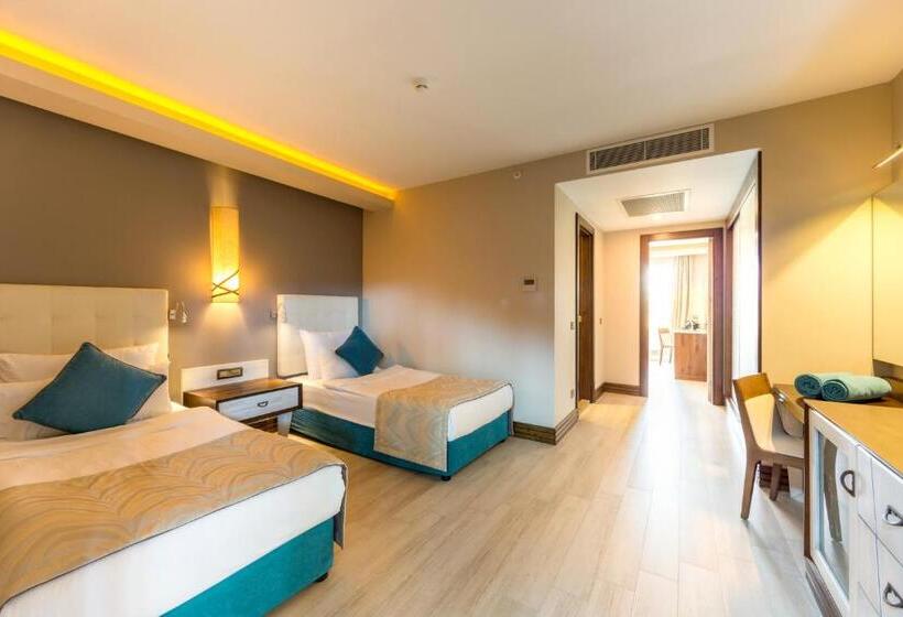 패밀리 룸, Tui Magic Life Masmavi