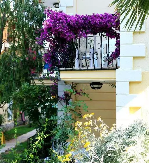 Perhehuone Kerrossängyt, Yel Holiday Resort   All Inclusive