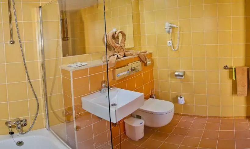 اتاق استاندارد یک نفره با چشم‌انداز دریا, Sbh Monica Beach Resort