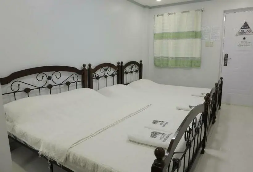 Perhehuone, Reddoorz At Guimod Transient House Ilocos Sur