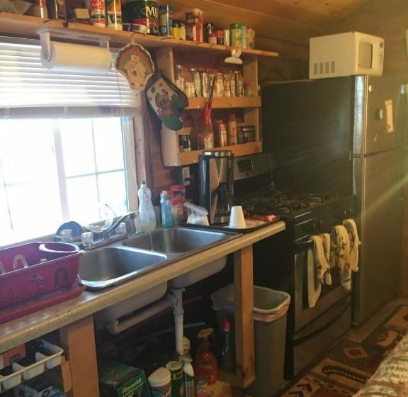 غرفة قياسية مطلّة علي البحيرة, Alaska Log Cabins On The Pond