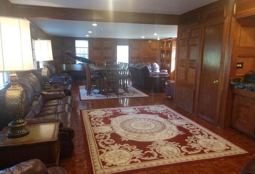 Дом 1 Спальня, Kingsbay Mansion And Vacation Rental Houses