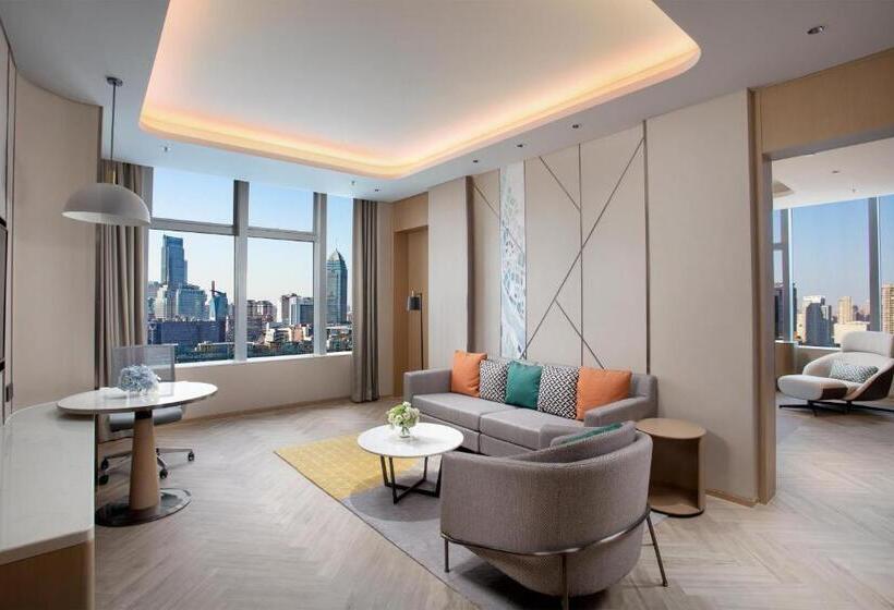 Люкс Кровать Кинг, Holiday Inn Wuxi Central Station, An Ihg