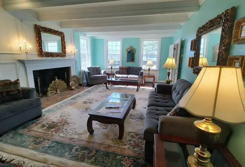 キングサイズベッドのデラックスルーム, Kingsbay Mansion And Vacation Rental Houses