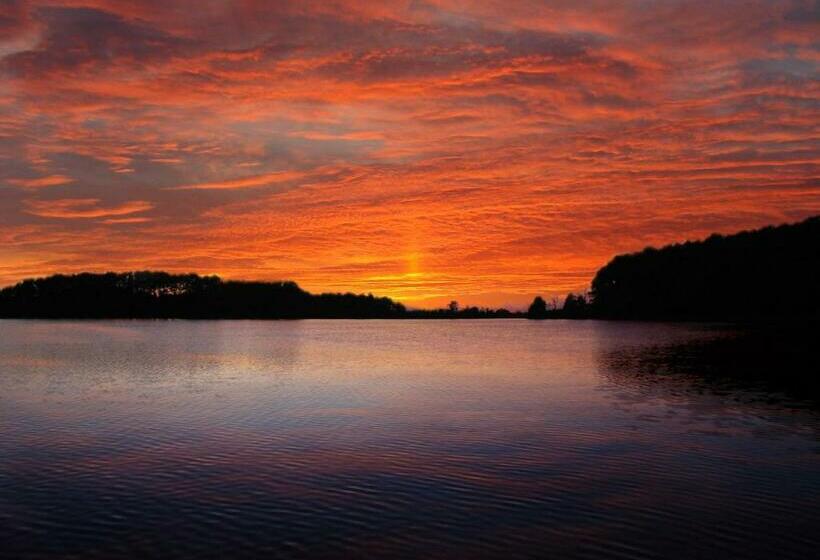 חדר דחוקס עם מיטת קינג, Kingsbay Mansion And Vacation Rental Houses