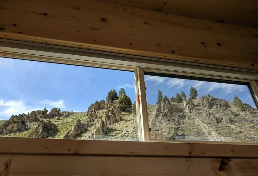 豪华小屋, Redwood Cabins