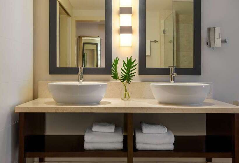 غرفة بريميوم مطلة على المدينة, Kimpton Epic.29 Miami