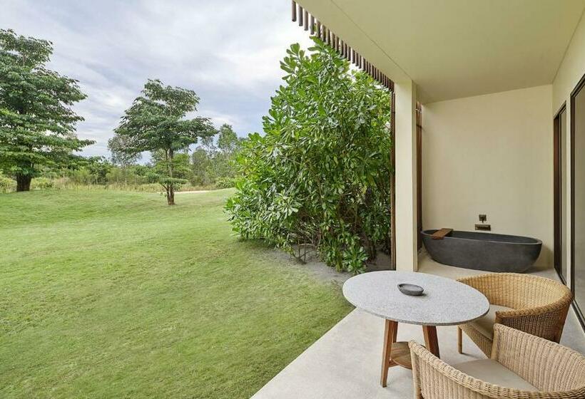 Стандартный Номер Кровать Кинг, Sheraton Belitung Resort