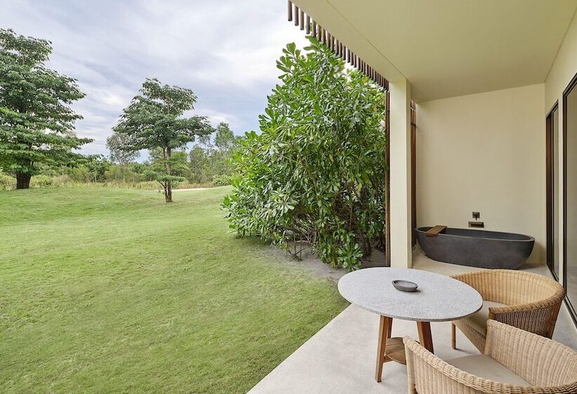 חדר סטנדרט מיטה זוגית, Sheraton Belitung Resort