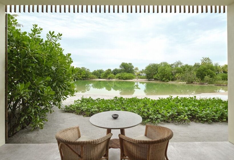 스탠다드 발코니 룸 바다 전망, Sheraton Belitung Resort