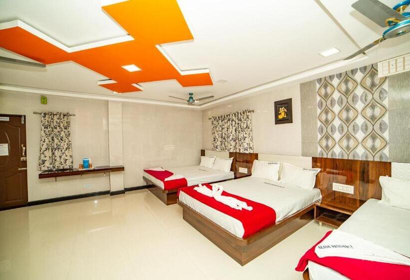 家庭小型套房, Akash Residency
