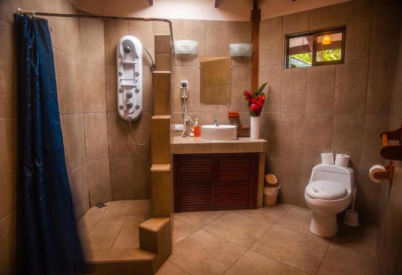 スタンダードトリプルルーム, Bambutel Cocles