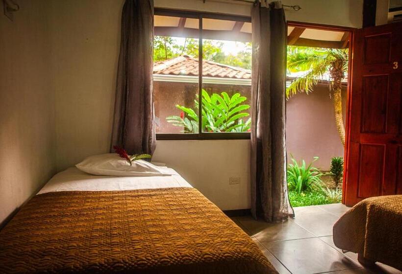 スタンダードトリプルルーム, Bambutel Cocles