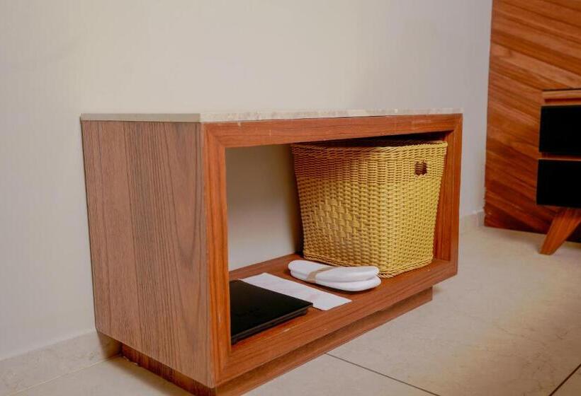 חדר סופריור עם מיטת קינג, Lazdana Hotel Bangalore