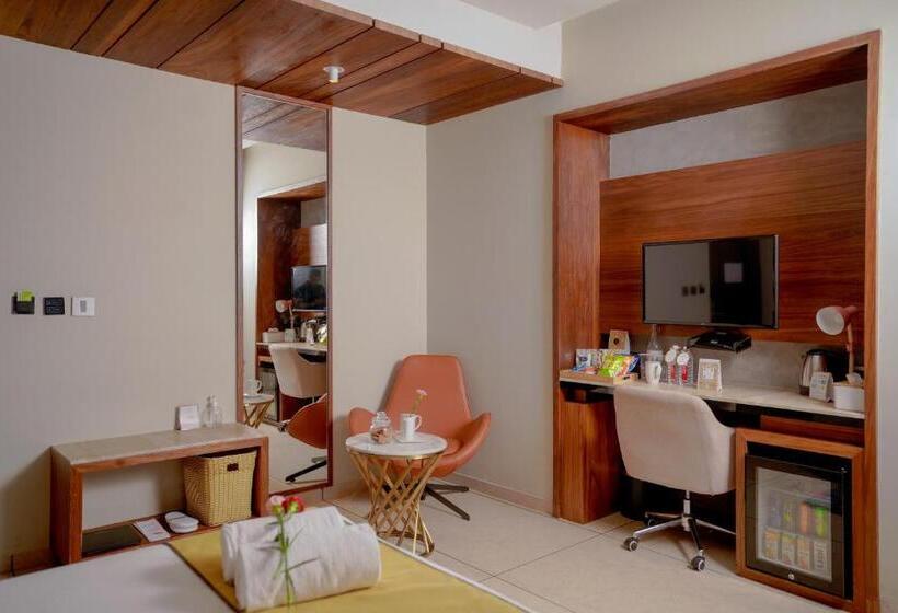 חדר סופריור עם מיטת קינג, Lazdana Hotel Bangalore