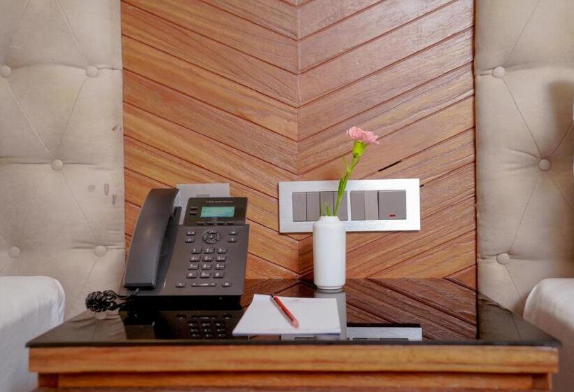 חדר אקזקיוטיב, Lazdana Hotel Bangalore