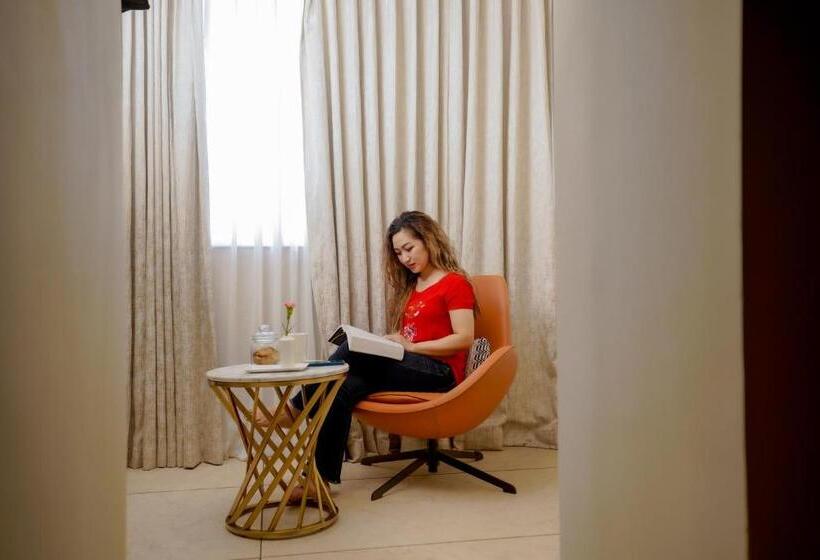 חדר קלאסי מיטת קינג סייז, Lazdana Hotel Bangalore