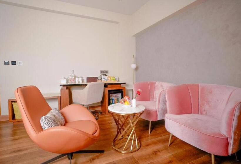 Mini Suite, Lazdana Hotel Bangalore