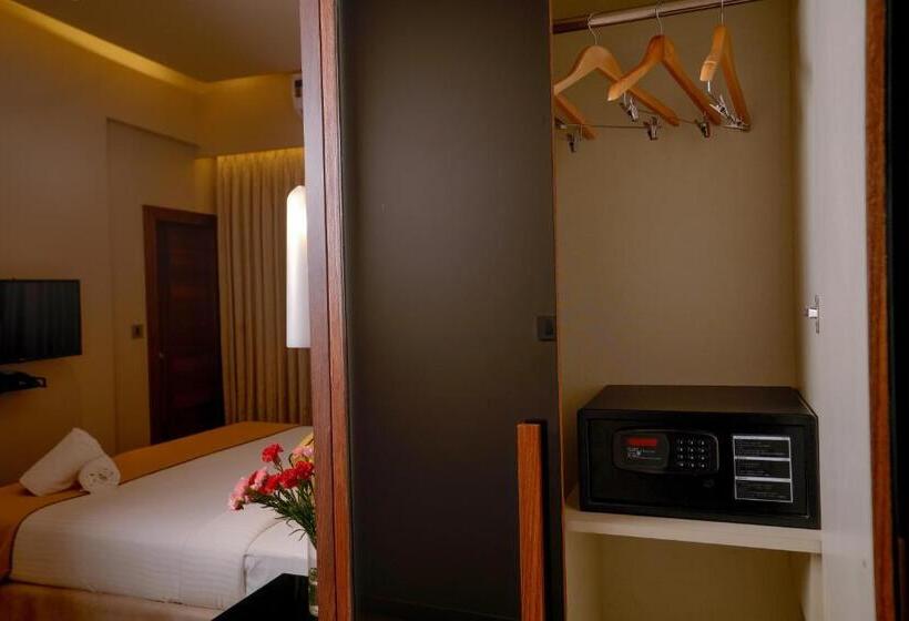 חדר קלאסי מיטת קינג סייז, Lazdana Hotel Bangalore