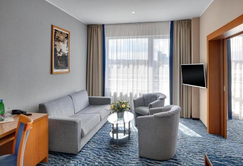 شقة سوبريور غرفة واحدة, Avanti