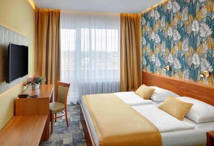 شقة سوبريور غرفة واحدة, Avanti