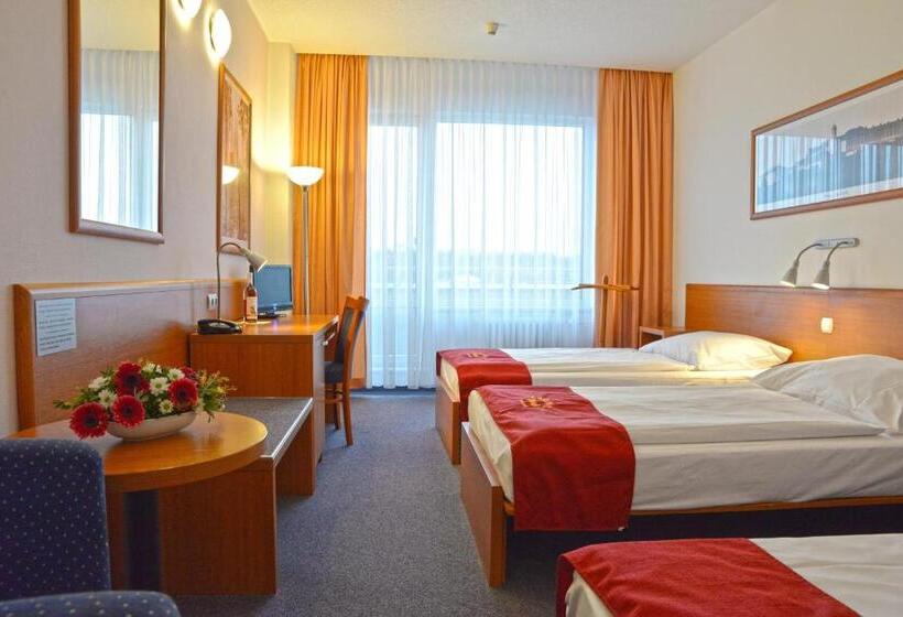 غرفة قياسية ثلاثية, Avanti