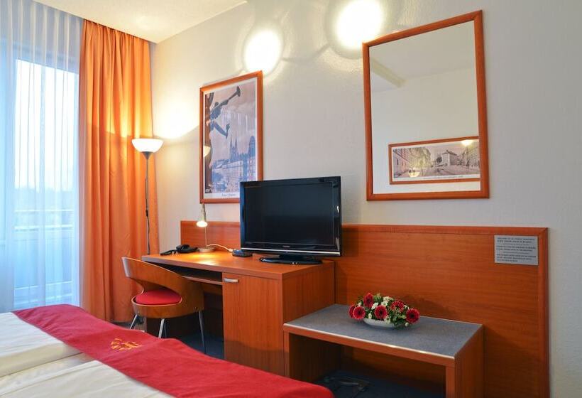 شقة غرفة واحدة, Avanti