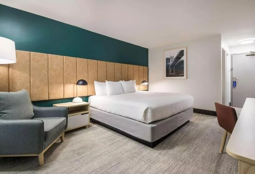 اتاق استاندارد با تخت بزرگ برای معلولان, Best Western Portland West Beaverton
