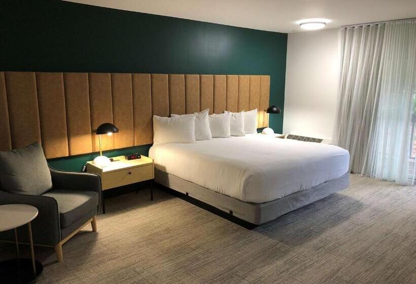 اتاق استاندارد با تخت بزرگ برای معلولان, Best Western Portland West Beaverton