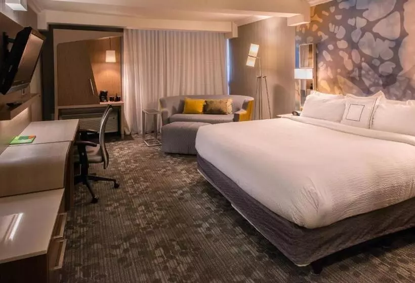 اتاق استاندارد با تخت بزرگ برای معلولان, Courtyard By Marriott Oxnard/ventura
