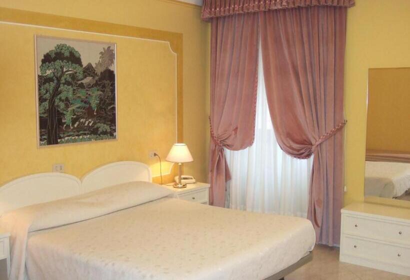 חדר סופריור, La Torre