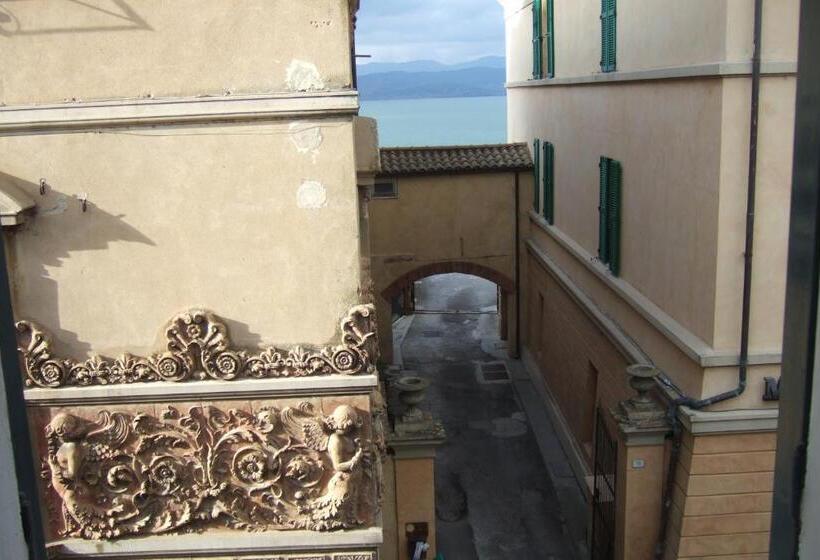 غرفة ديلوكس مطلة على البحيرة, La Torre