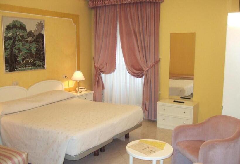 四人高级间, La Torre