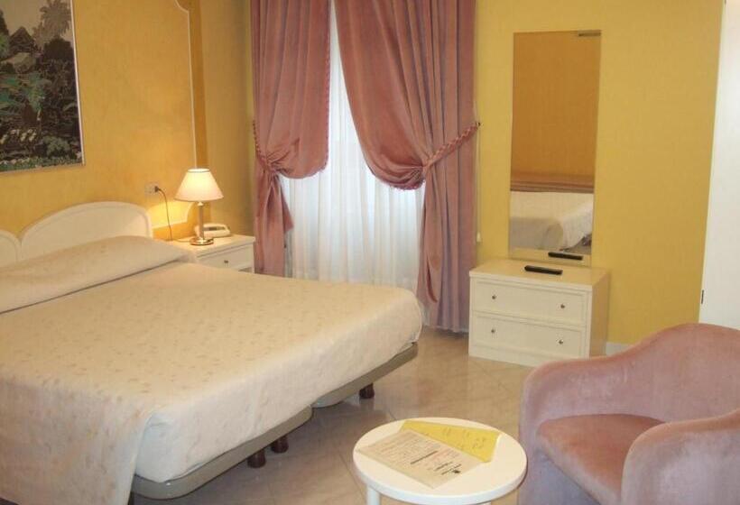 غرفة سوبيريور رباعية, La Torre