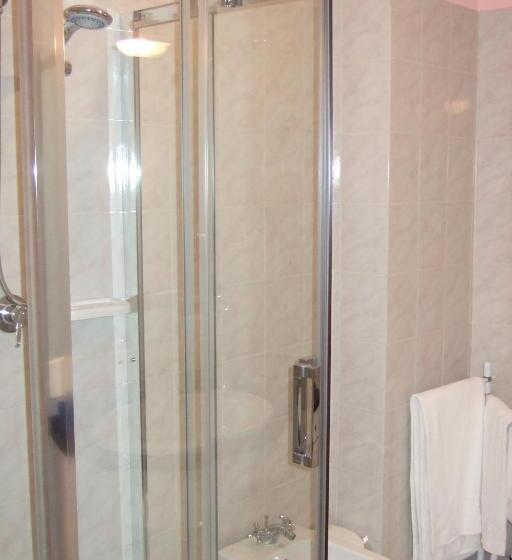 غرفة قياسية, La Torre