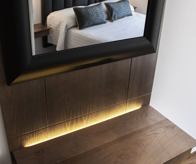 اتاق استاندارد سه نفره, Madrisol