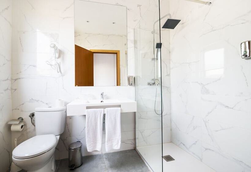 اتاق استاندارد با تراس, Madrisol