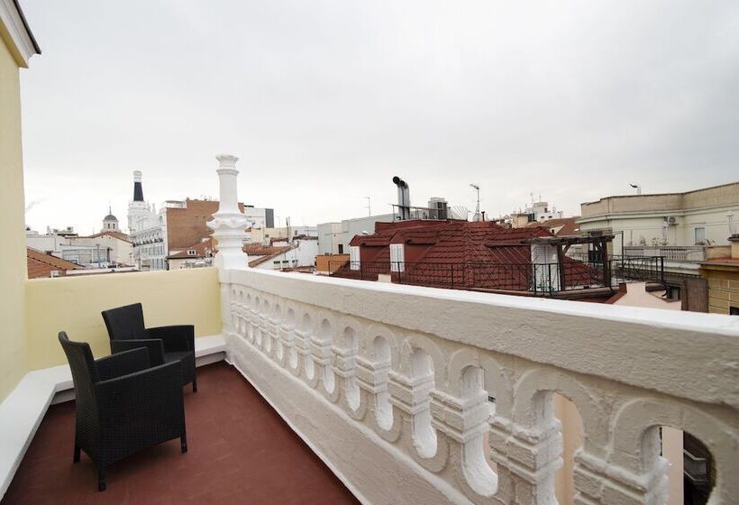 اتاق استاندارد با تراس, Madrisol