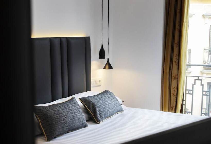 اتاق استاندارد با تراس, Madrisol