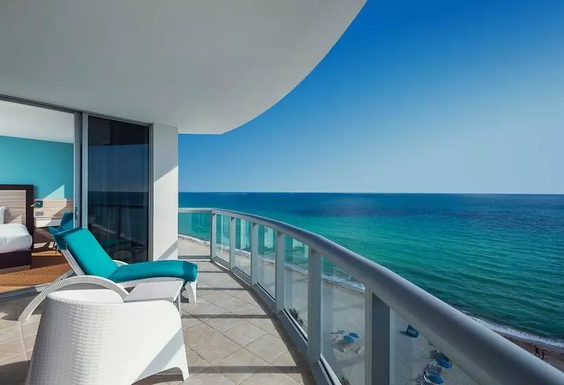 سوئیت پریمیوم 2 خوابه, Marenas Beach Resort