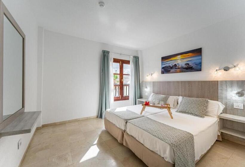 شقة غرفتين, Klayman Olivina Apart