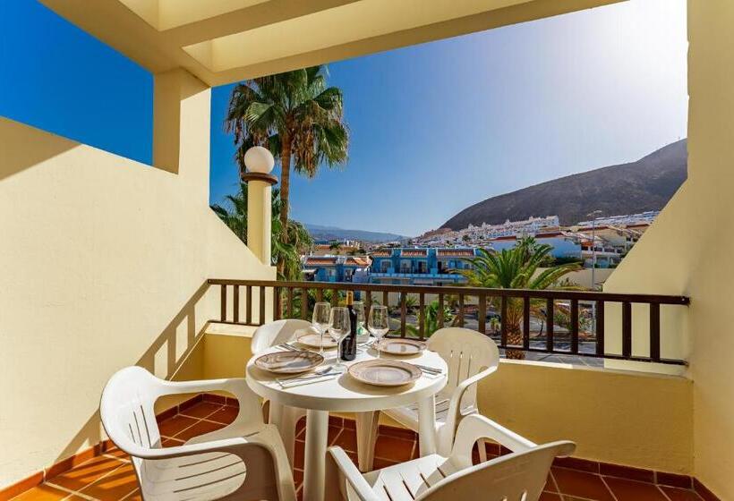 شقة غرفتين, Klayman Olivina Apart