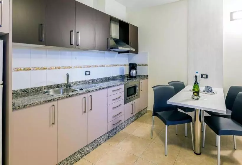 آپارتمان 1 خوابه با تراس, Villa Del Mar