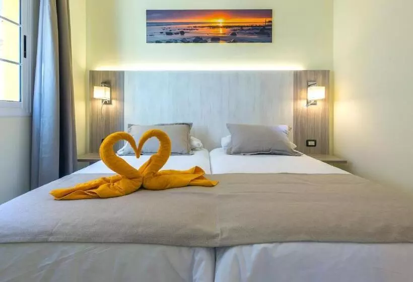 آپارتمان 1 خوابه با چشم‌انداز استخر, Villa Del Mar