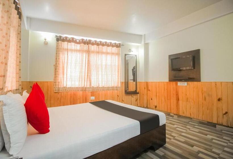 اتاق استاندارد با چشم‌انداز کوهستان, Super Townhouse Oak Saramsa Garden