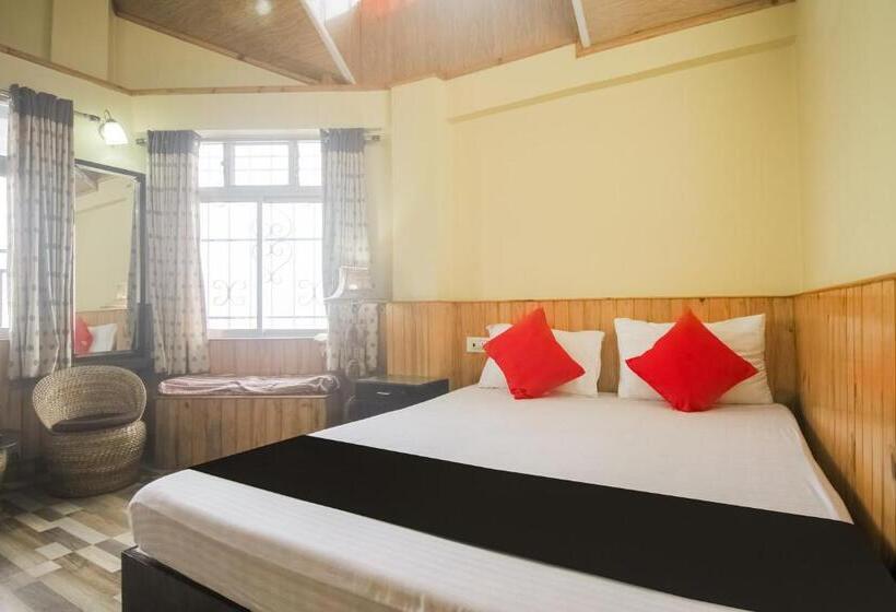 스탠다드 트리플 룸, Super Townhouse Oak Saramsa Garden